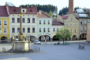 Apartmán Náměstí Hostinné, Hostinne